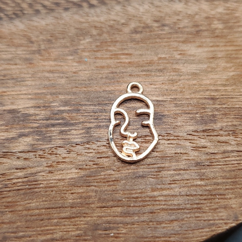 Picasso‎ face pendant unique